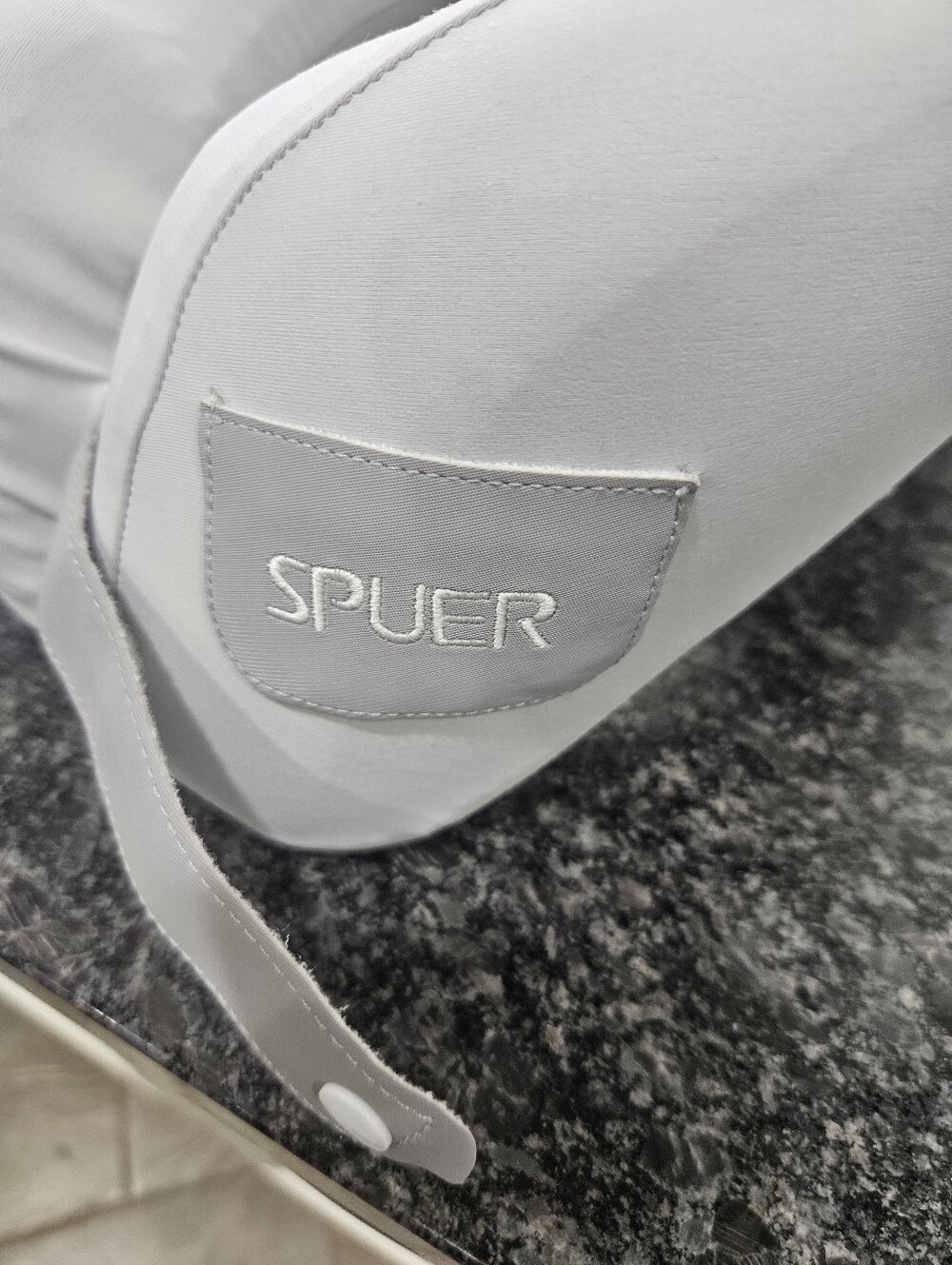 Spuer Gray Travel Neck Pillow - Picture 2 of 5